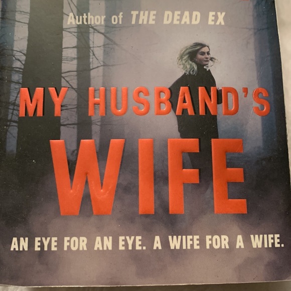 Murder mystery set of 2 books - Picture 4 of 8